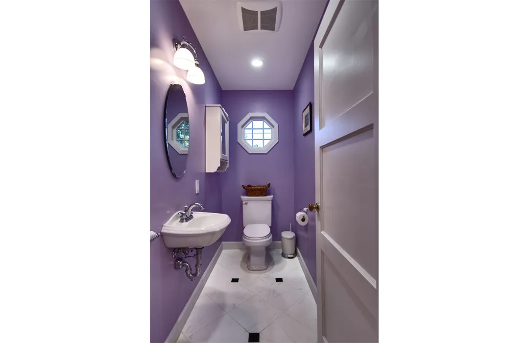 Be daring by adding beauty in your bathroom with very peri home accessories
