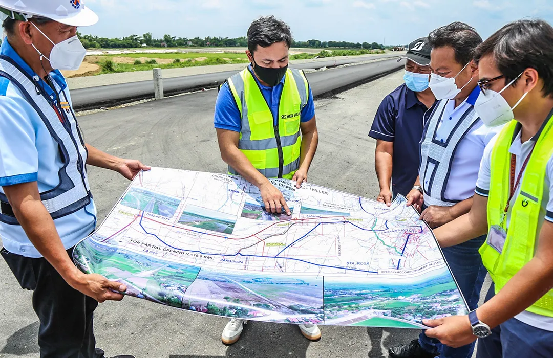 Mark Villar road projects