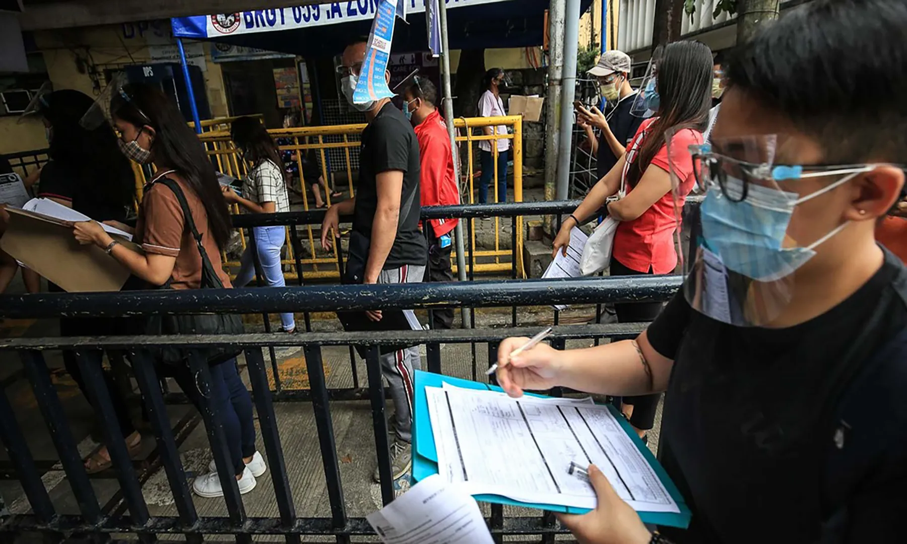 article banner COMELEC Extends Voters Registration