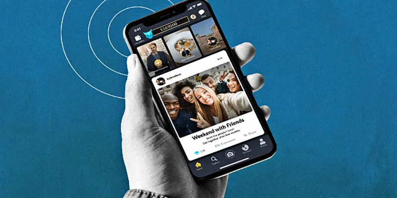 Lyka, free social media platform where you can post photos and receive Lyka Gems easily