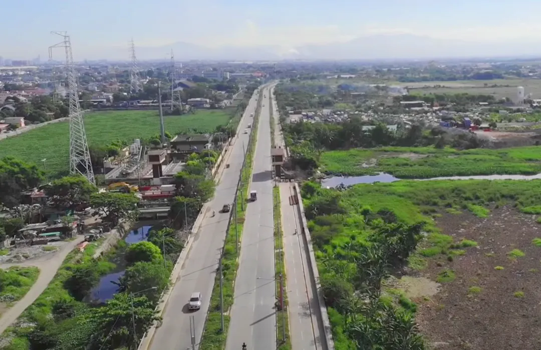Access advantages of development in the community going to the city