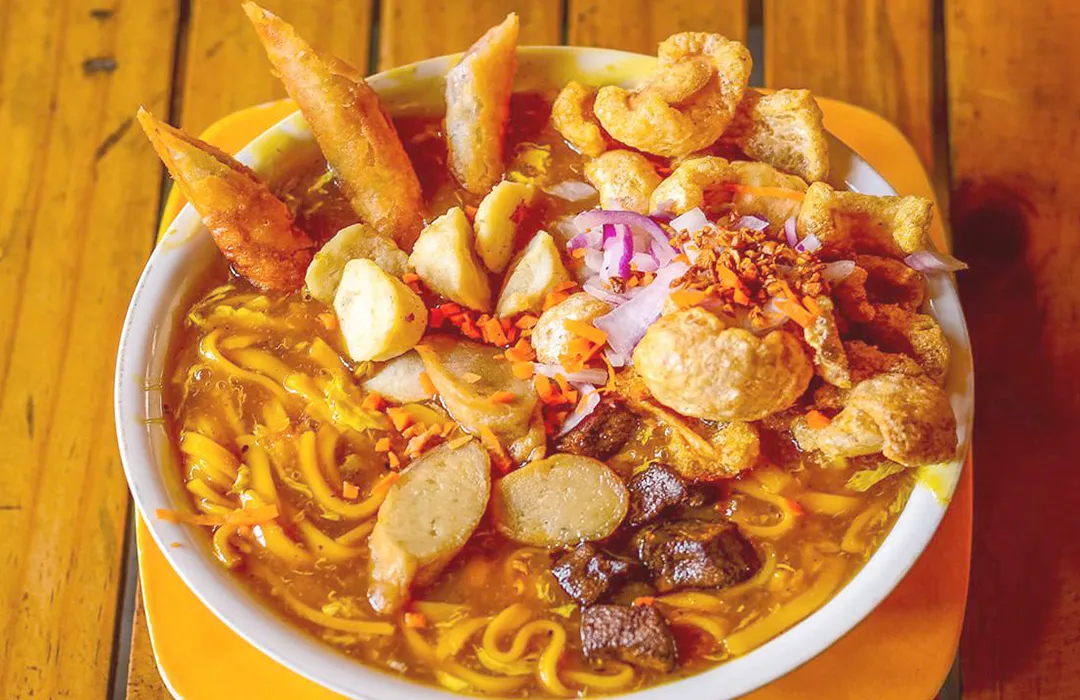 Batangas Lomi, source of gooey consistency