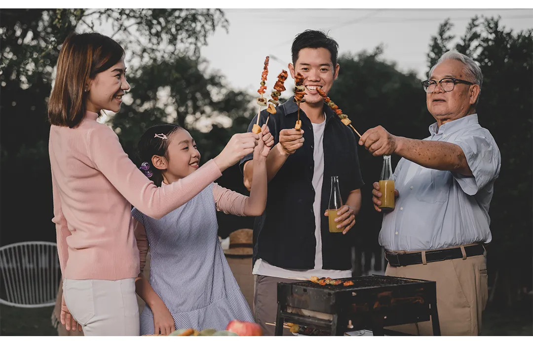 Having pizza with friends or dinner with family are good for mental health.