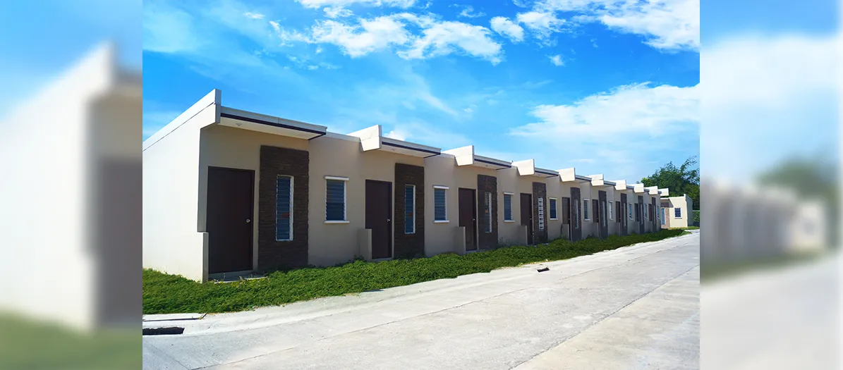 /assets/properties-project-gallery/Lumina-Pampanga/lumina-pampanga-header/lumina-pampanga-rowhouses.webp