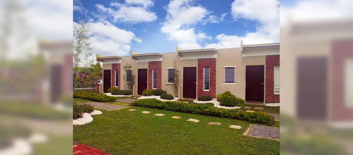 /assets/properties-project-gallery/Lumina-Quezon/lumina-quezon-header/lumina-quezon-rowhouses.webp